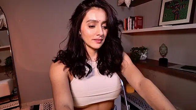 Snapshot of Milana_De chatting on May 2, 2026, 12:04 am Milana De online show from May 2, 2026, 12:04 am
