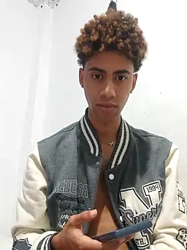 Snapshot of The_boy_good chatting on April 1, 2026, 4:04 pm The boy good online show from April 1, 2026, 4:04 pm