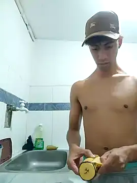 Snapshot of The_boy_good chatting on April 5, 2026, 6:49 pm The boy good online show from April 5, 2026, 6:49 pm