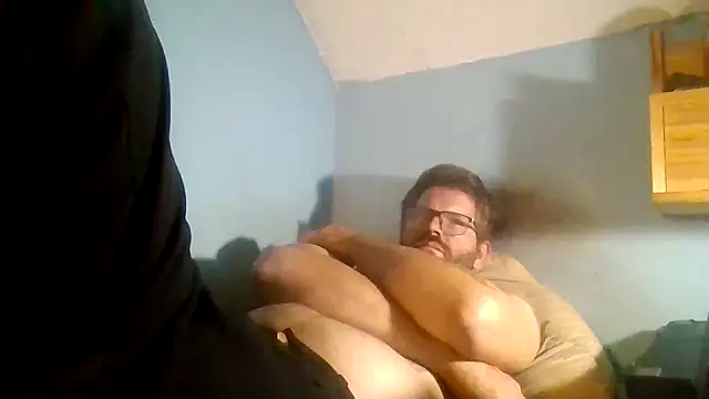 bigdickdaddy6911 online show from November 9, 2025, 12:20 am