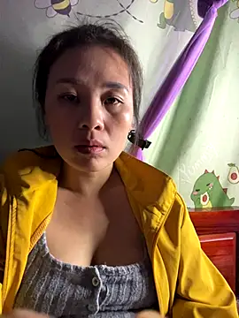 Snapshot of Suna-ny chatting on December 20, 2025, 12:01 pm Suna-ny online show from December 20, 2025, 12:01 pm