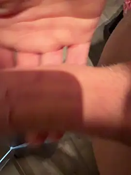 heet1998 online show from February 1, 2026, 6:12 am