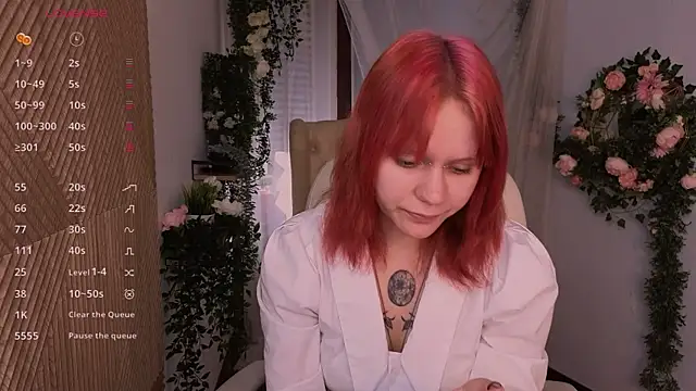 Snapshot of kitten_murray_ chatting on October 7, 2025, 5:26 am kitten murray  online show from October 7, 2025, 5:26 am