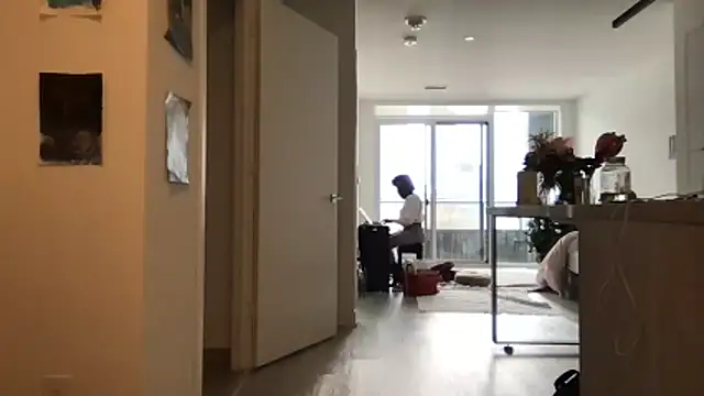 tia   fox online show from February 22, 2026, 7:01 pm