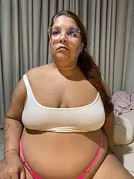 Livpoppe online show from April 14, 2026, 1:44 am