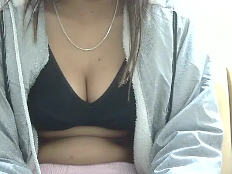 Snapshot of SEXY_DOLL88 chatting on February 4, 2026, 7:36 am SEXY DOLL88 online show from February 4, 2026, 7:36 am