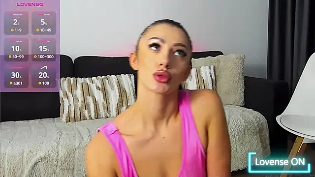 Snapshot of Wild_Whispers chatting on December 17, 2025, 5:24 am Wild Whispers online show from December 17, 2025, 5:24 am