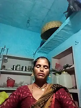 Snapshot of Mohni_cute chatting on September 29, 2025, 6:35 pm Mohni cute online show from September 29, 2025, 6:35 pm