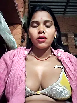 Snapshot of Katrina_kaif143 chatting on January 31, 2026, 9:57 pm Katrina kaif143 online show from January 31, 2026, 9:57 pm