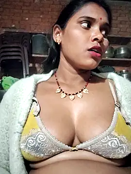 Snapshot of Katrina_kaif143 chatting on February 1, 2026, 11:31 am Katrina kaif143 online show from February 1, 2026, 11:31 am