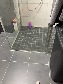 Snapshot of b3no_beso007 chatting on October 28, 2025, 5:59 pm b3no beso007 online show from October 28, 2025, 5:59 pm