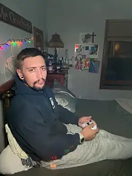 Amatueranon online show from October 20, 2025, 1:06 am