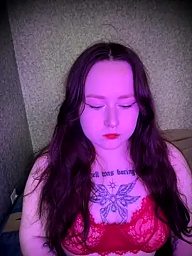BambiGlow online show from October 7, 2025, 5:59 am
