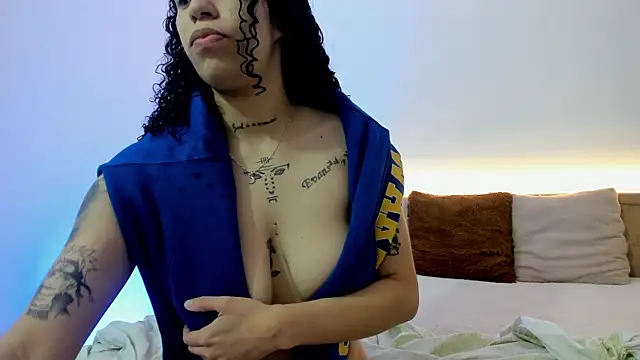 Annie roselle online show from December 15, 2025, 12:20 pm