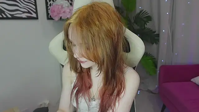 Snapshot of Staymonica chatting on February 25, 2026, 12:48 pm Staymonica online show from February 25, 2026, 12:48 pm