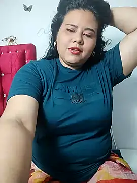 Tania cruz  online show from February 3, 2026, 5:49 am