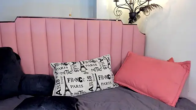 SamyShark online show from February 13, 2026, 1:18 pm