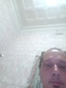 macKnd online show from October 25, 2025, 4:46 pm