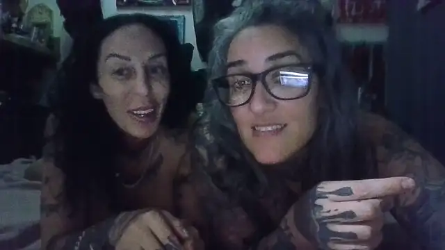 Snapshot of inkdhollow1 chatting on June 21, 2026, 7:11 am inkdhollow1 online show from June 21, 2026, 7:11 am