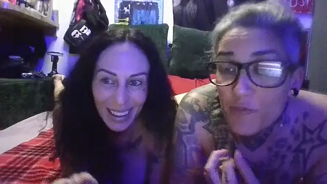 Snapshot of inkdhollow1 chatting on June 22, 2026, 3:08 am inkdhollow1 online show from June 22, 2026, 3:08 am