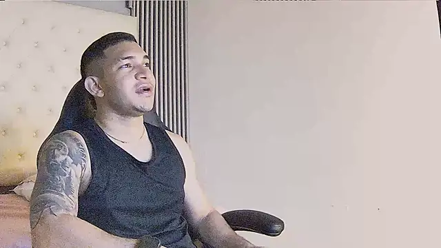 Snapshot of venedic_bull chatting on October 18, 2025, 8:09 pm venedic bull online show from October 18, 2025, 8:09 pm