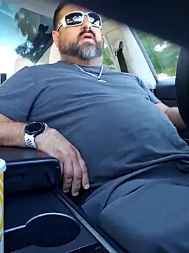 Roddog18 online show from October 30, 2025, 9:37 pm