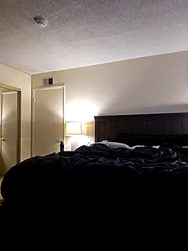 Roddog18 online show from March 21, 2026, 5:34 am