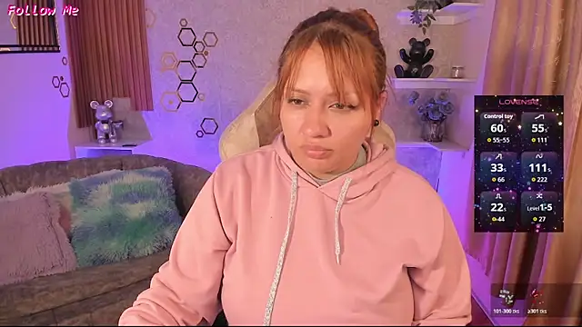 EvelynVega0 online show from May 19, 2026, 5:03 am