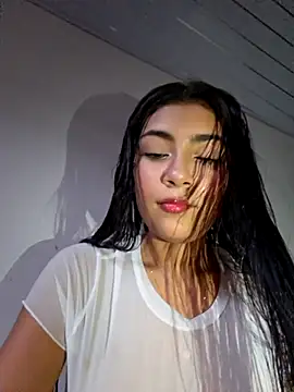 Snapshot of Sweed-virgin-pussy chatting on May 16, 2026, 10:30 pm Sweed-virgin-pussy online show from May 16, 2026, 10:30 pm