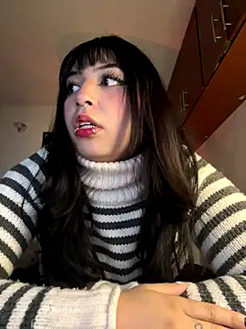 Hinatamoon  online show from December 23, 2025, 6:00 am