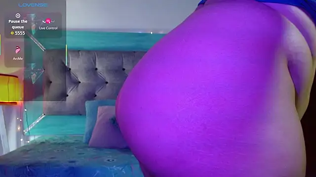 Snapshot of roxx_iie chatting on October 19, 2025, 7:25 pm roxx iie online show from October 19, 2025, 7:25 pm