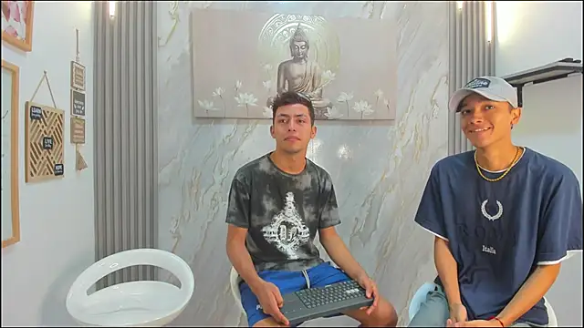 VERY HOT GUYS online show from January 9, 2026, 1:25 pm