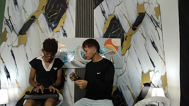 VERY HOT GUYS online show from March 21, 2026, 1:21 am