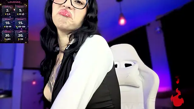 VanessaBlackrose online show from May 21, 2026, 3:46 am