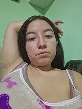 annyaparis online show from October 31, 2025, 12:44 am