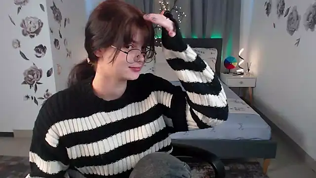 MileyRood online show from October 16, 2025, 11:17 pm