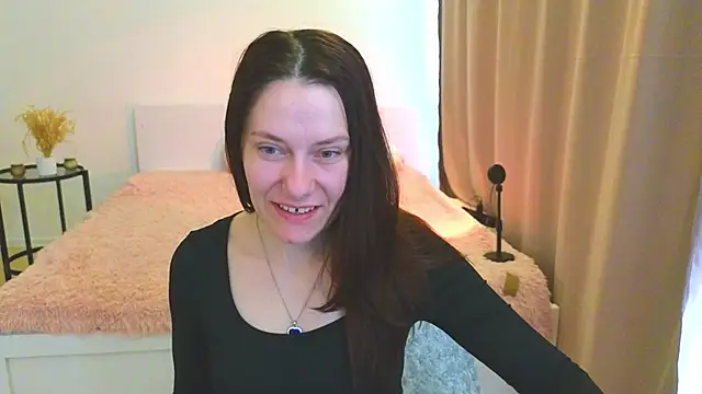 Annaabels online show from April 9, 2026, 7:25 am