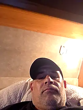 DeeBestEver online show from November 14, 2025, 11:35 pm