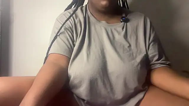 Snapshot of nanaisbackk chatting on October 25, 2025, 5:04 am nanaisbackk online show from October 25, 2025, 5:04 am