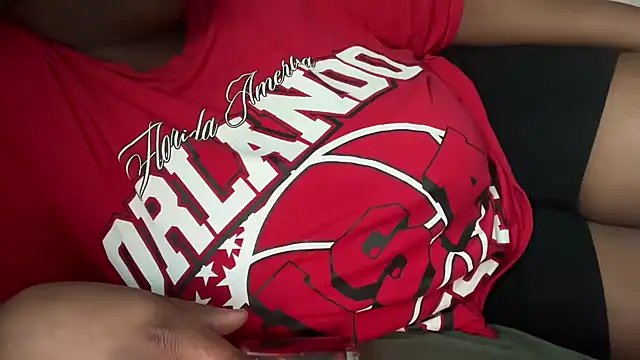 nanaisbackk online show from March 20, 2026, 5:18 pm