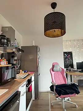 LaPetiteKim online show from February 24, 2026, 1:20 pm