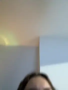 Victoria6989 online show from December 4, 2025, 11:57 pm