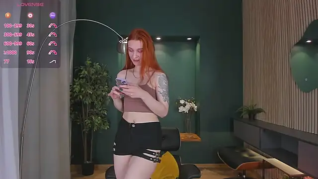 PollyMayer online show from July 8, 2026, 8:46 pm
