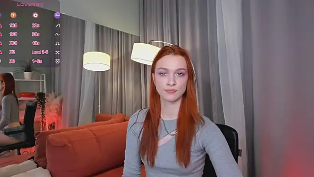 PollyMayer online show from July 14, 2026, 9:31 pm