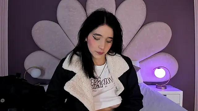 MeganR  online show from January 9, 2026, 11:13 am