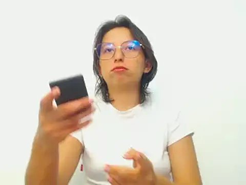 Klaret Toy online show from March 13, 2026, 9:21 pm