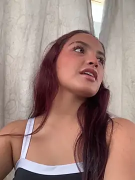 Snapshot of AuroraPink_ chatting on October 15, 2025, 9:59 pm AuroraPink  online show from October 15, 2025, 9:59 pm
