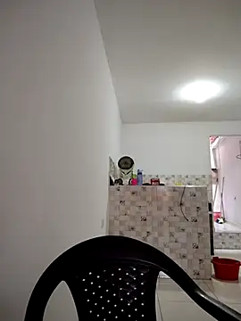 LindaSalo33 online show from December 5, 2025, 5:20 pm