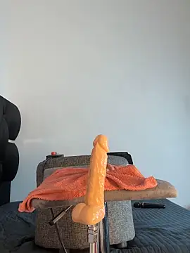 MerliaSsomer online show from October 21, 2025, 1:17 am