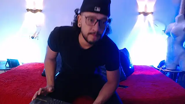Ethan w12 online show from October 5, 2025, 11:57 pm